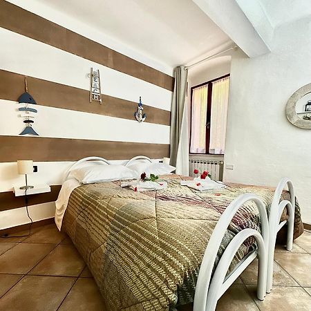 Ubetty Village Center Two-Bedrooms Apartment 5Terreparco Riomaggiore Extérieur photo