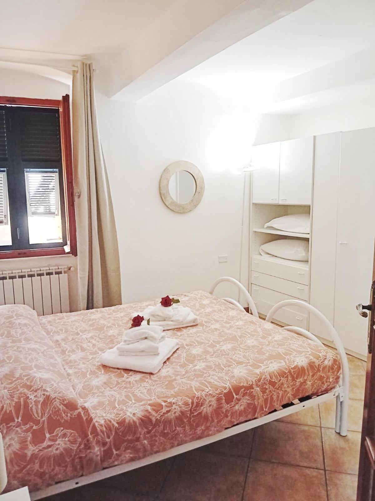 Ubetty Village Center Two-Bedrooms Apartment 5Terreparco Riomaggiore Extérieur photo