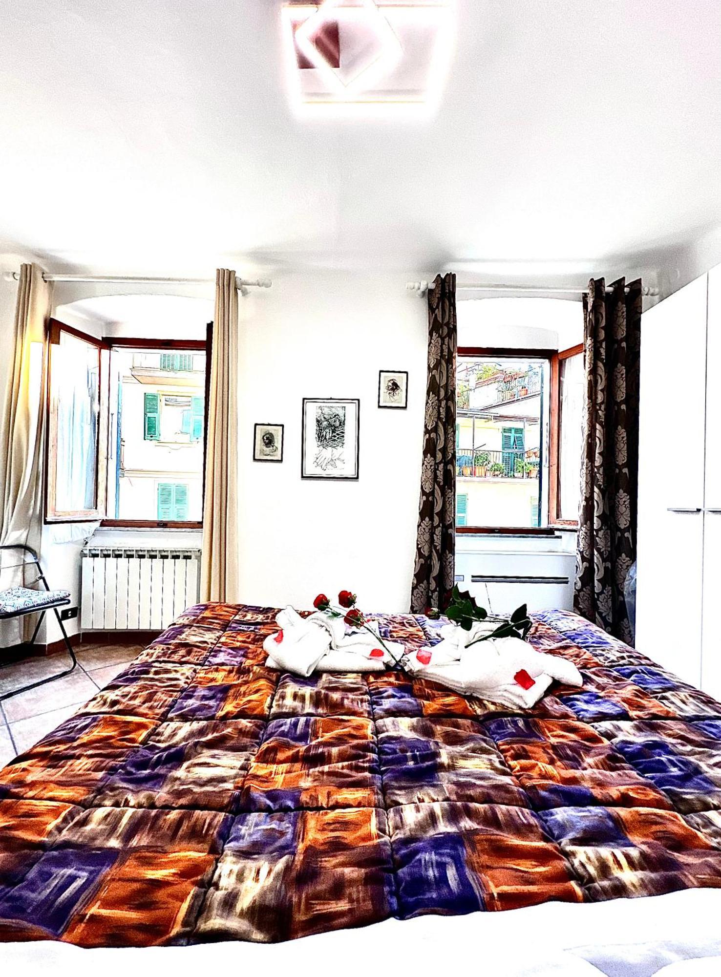 Ubetty Village Center Two-Bedrooms Apartment 5Terreparco Riomaggiore Extérieur photo